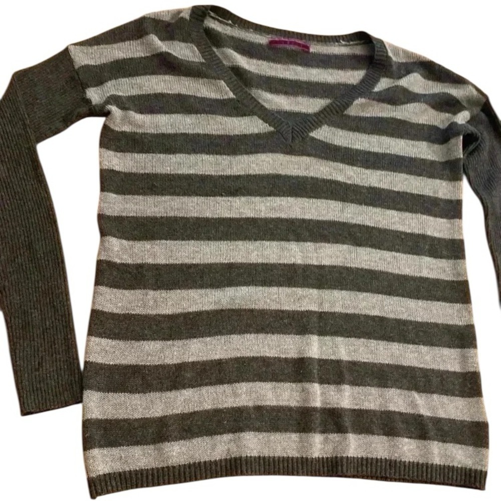 Wool Blend Gray Striped  Sweater small petite